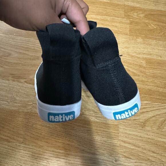 Native shoes - Picture 3 of 5